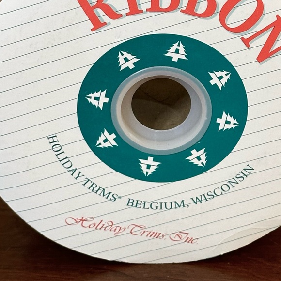 🎄🌟HP🌟VTG NIP Christmas Holiday Wide Red Velvet Ribbon 2.75" Wide x 75 Yards - Picture 6 of 7